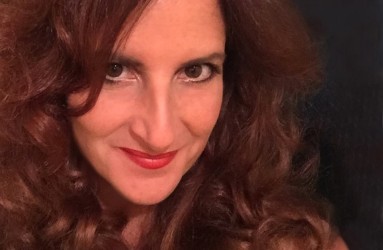 Linda Debella | Singer-Songwriter | Musician | Los Angeles